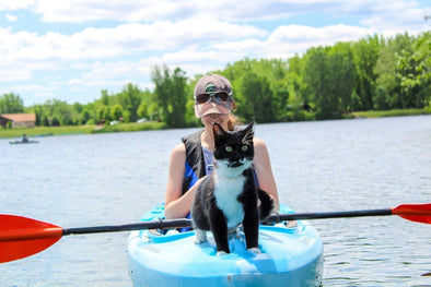 Meet the hiking and kayaking cat, our Ambassador @tailsofnoodle!